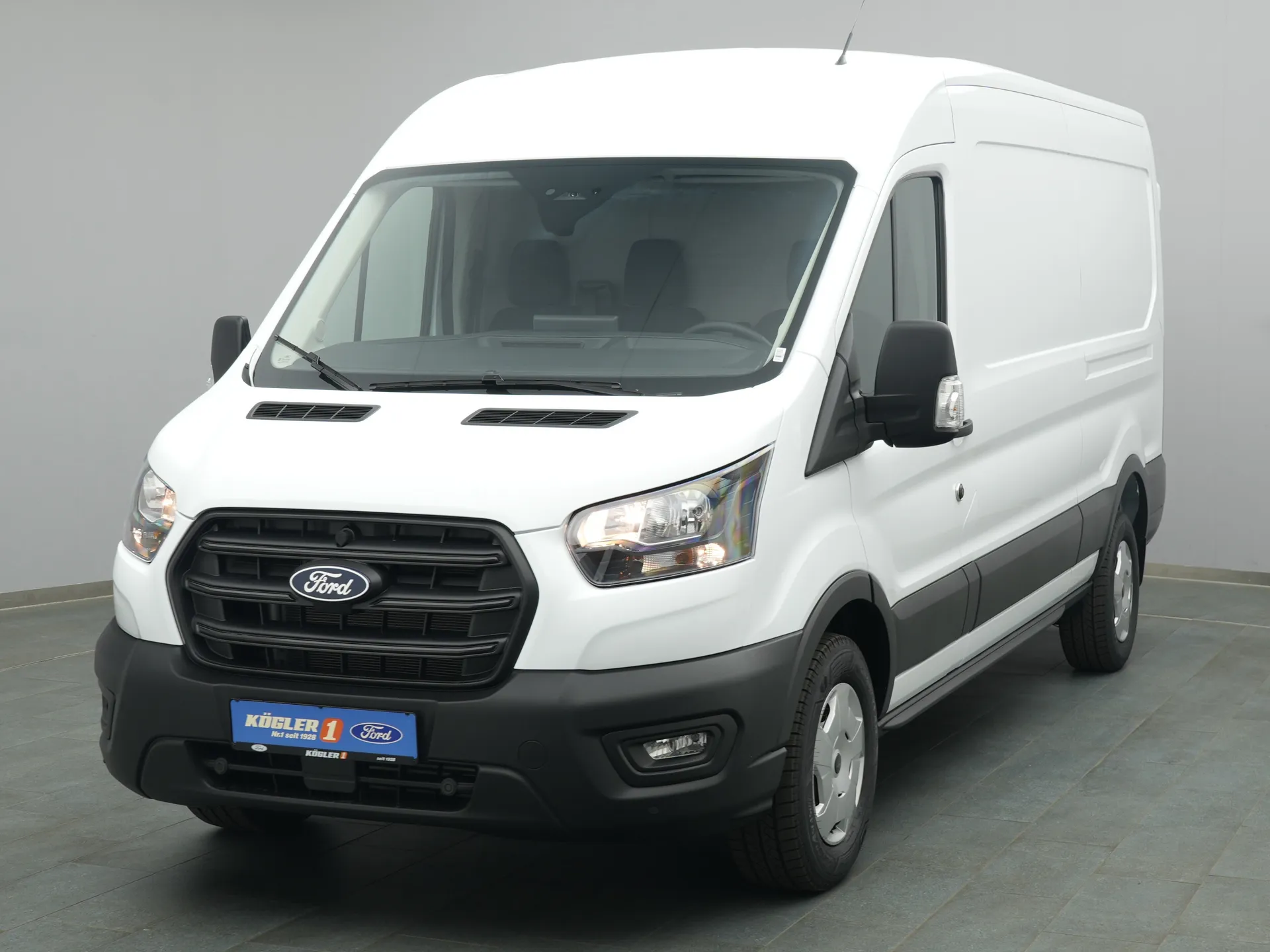 Ford Transit Kasten in weiss