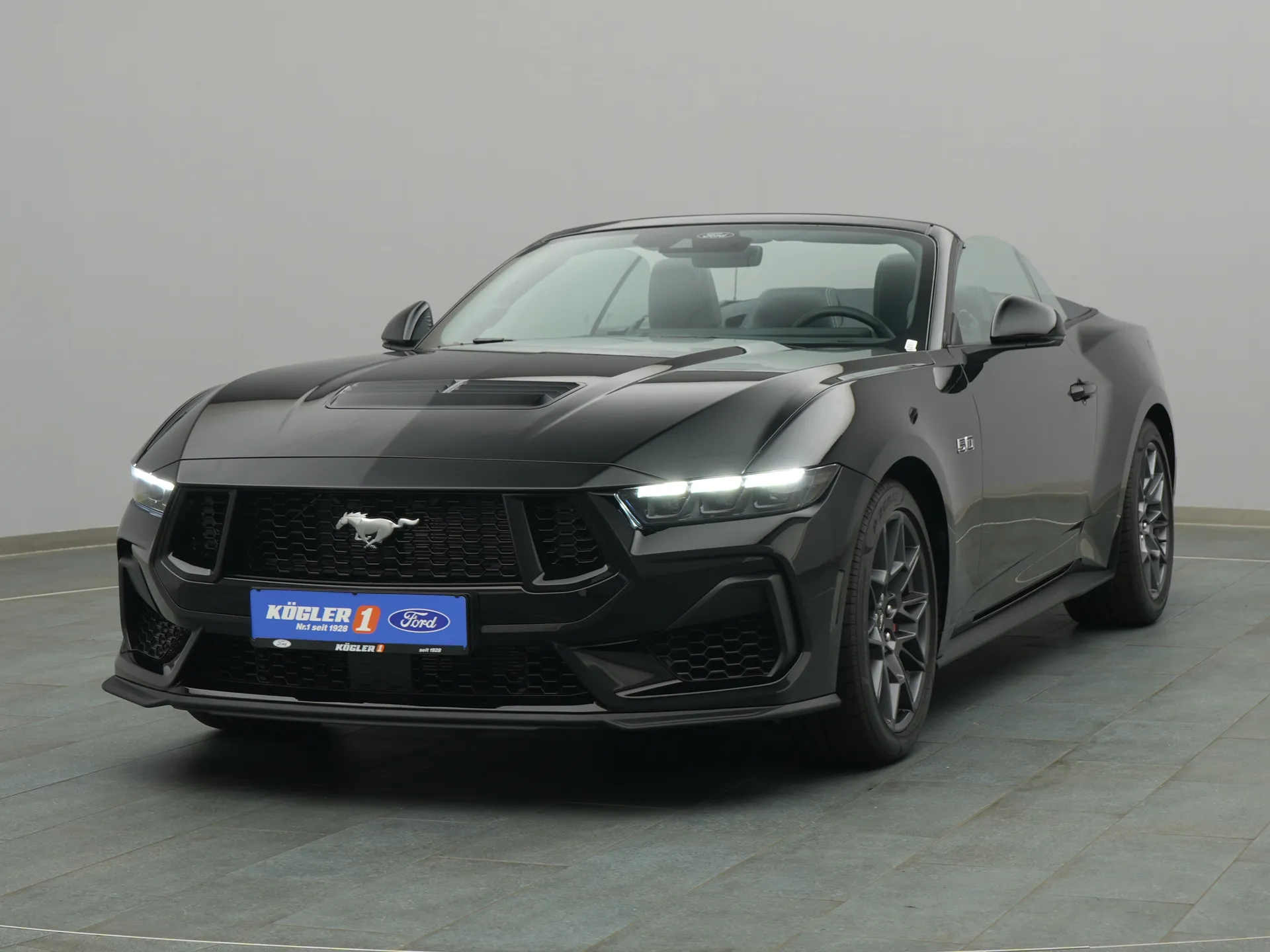 Ford Mustang GT in schwarz