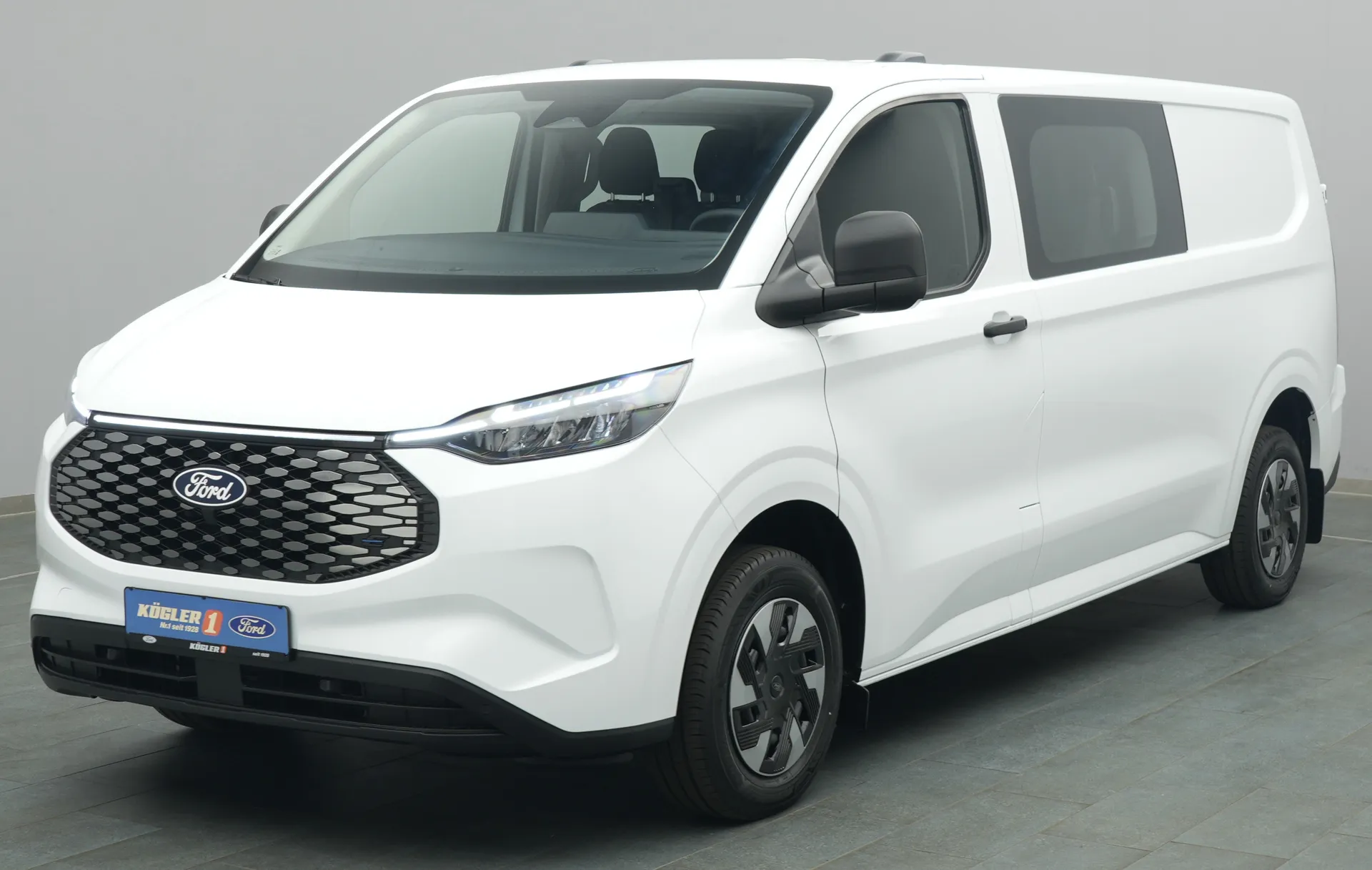 Ford E-Transit Custom Kasten Doka in weiss