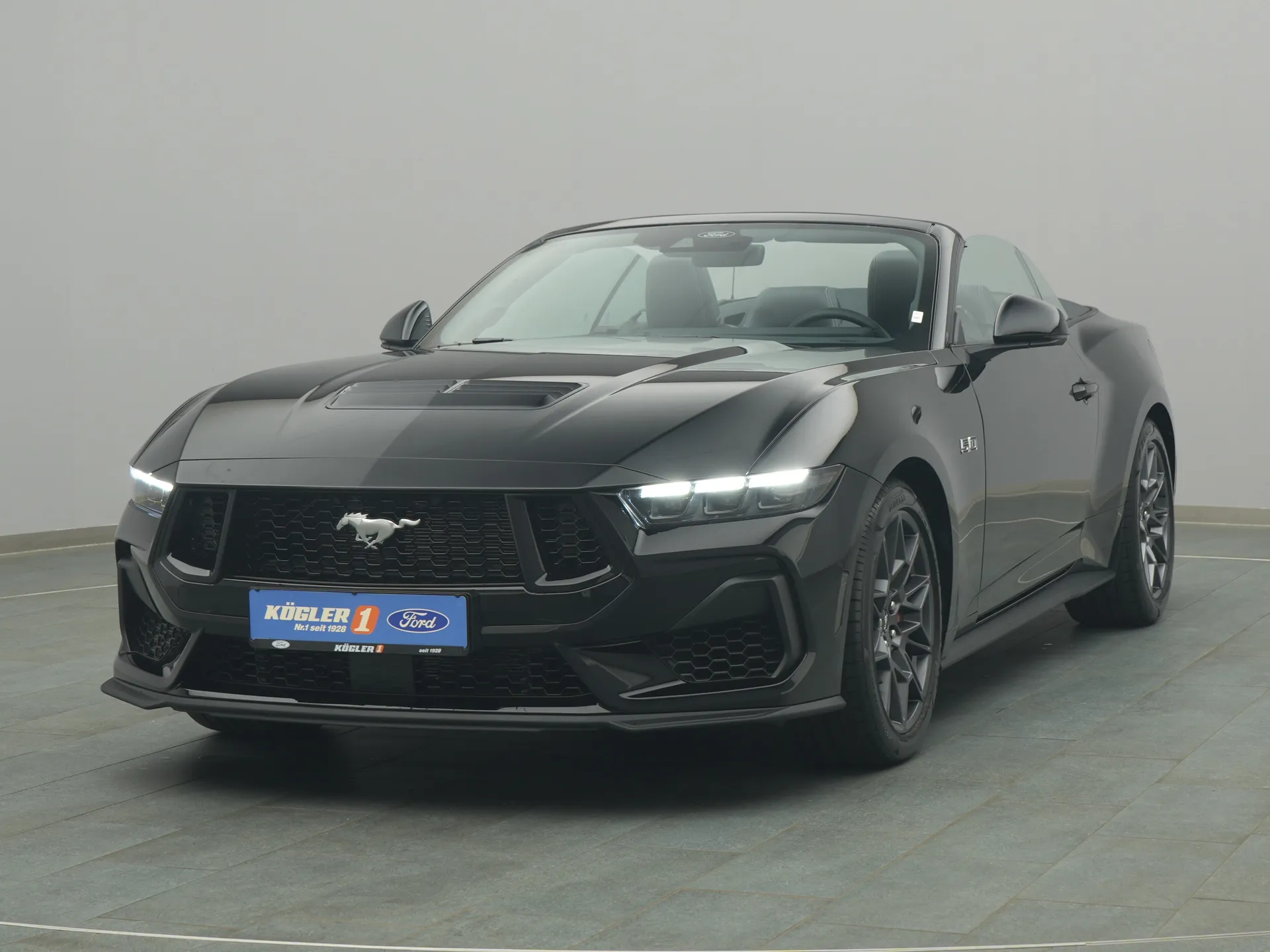 Ford Mustang GT in schwarz