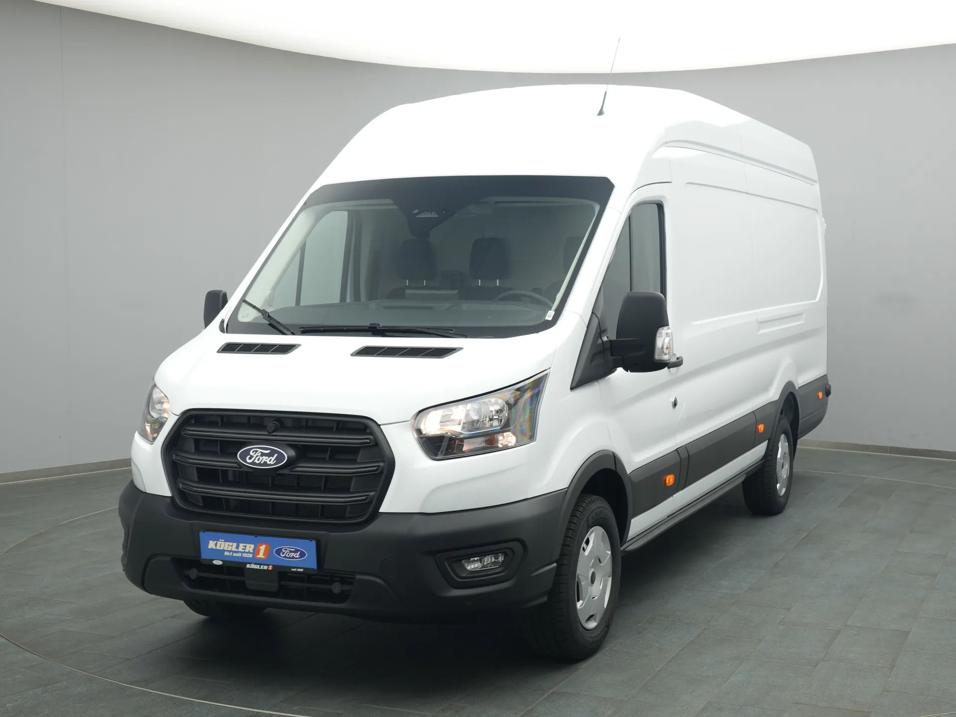 Ford Transit Kasten in weiss