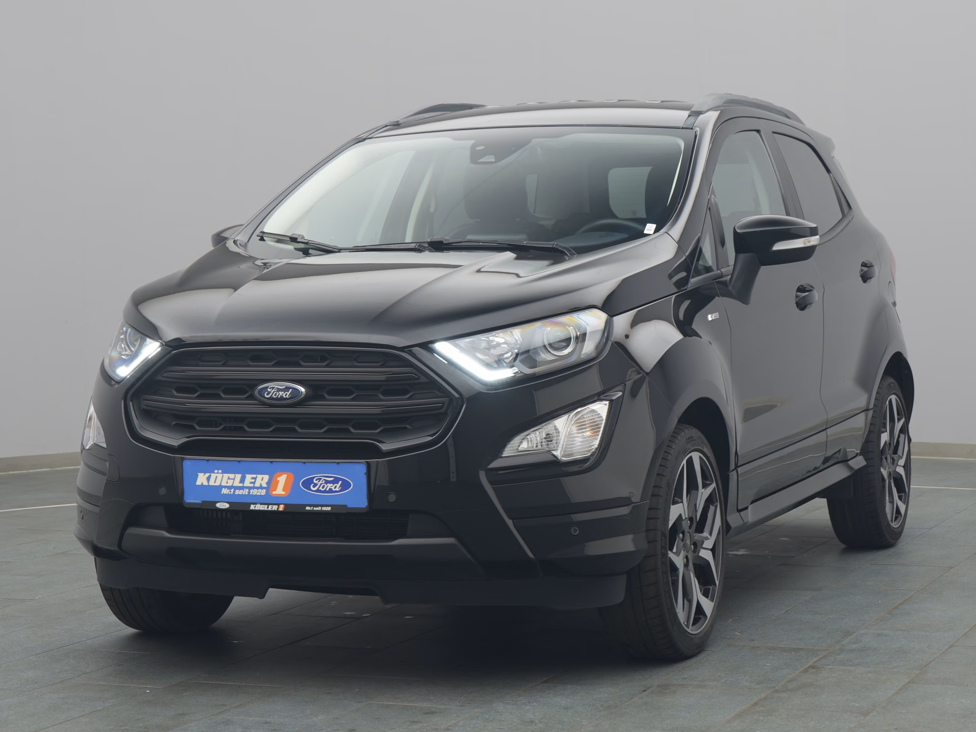 Ford EcoSport ST-Line in schwarz