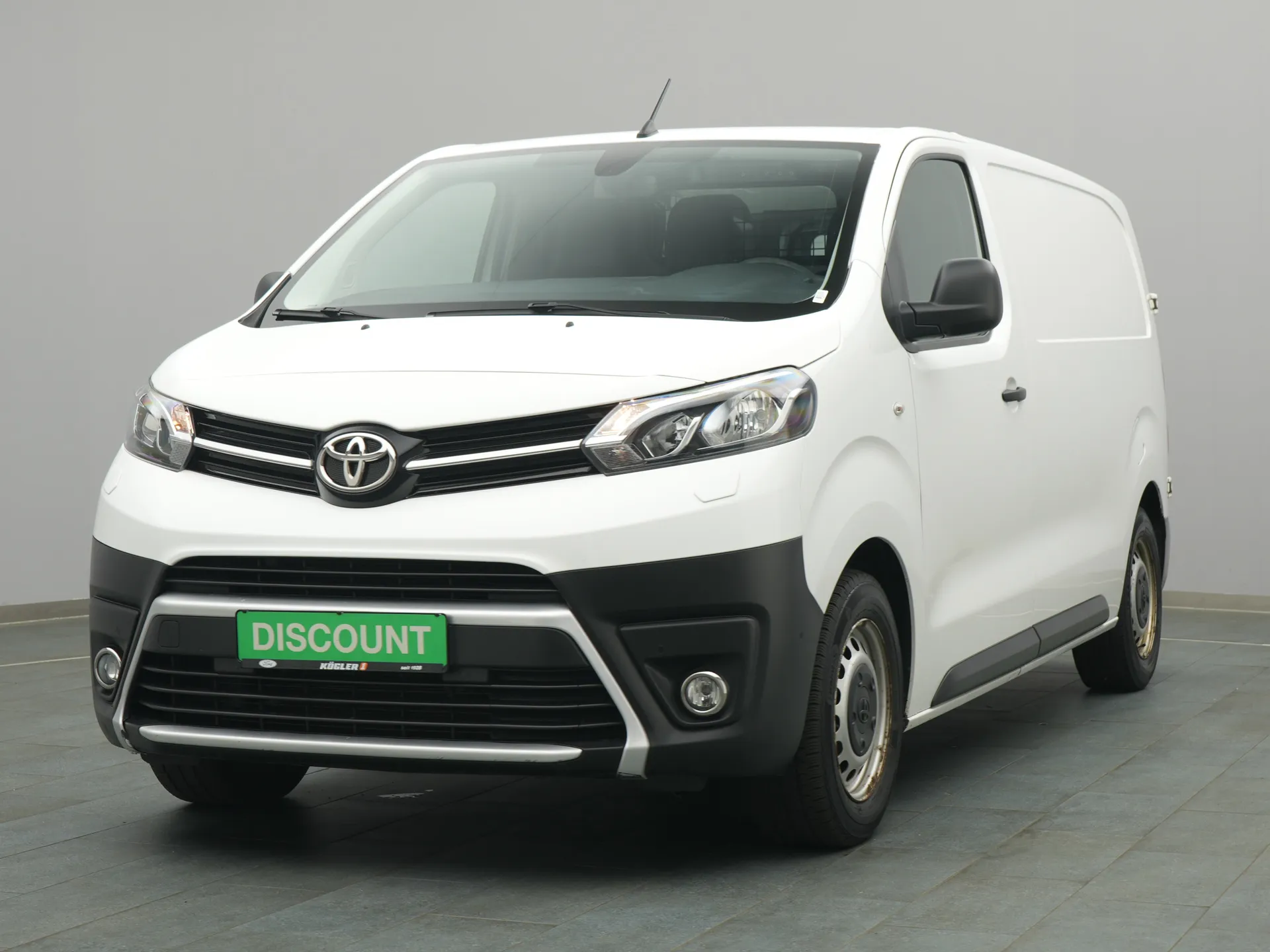 Toyota Proace in weiss