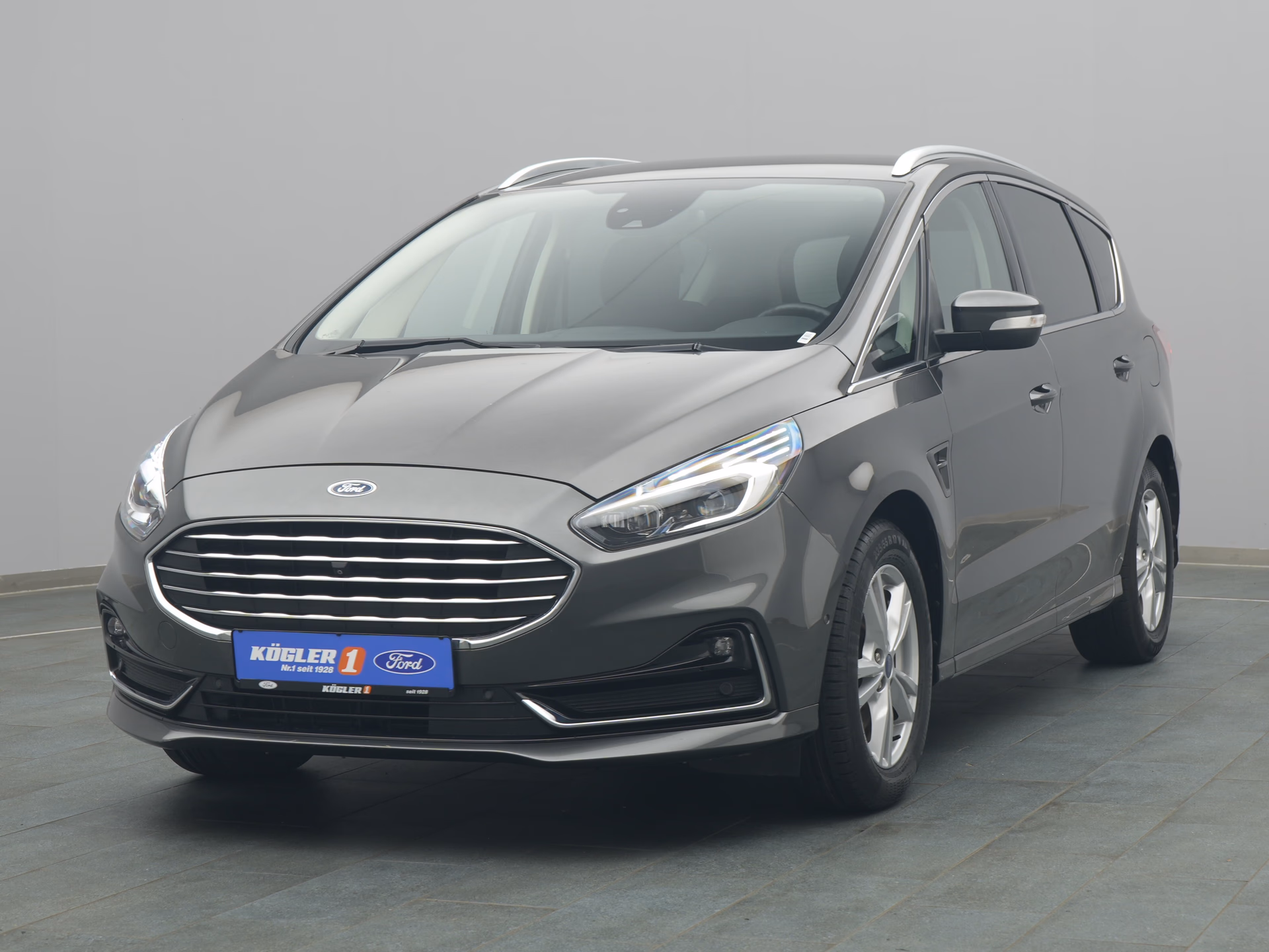 Ford S-MAX Business in grau
