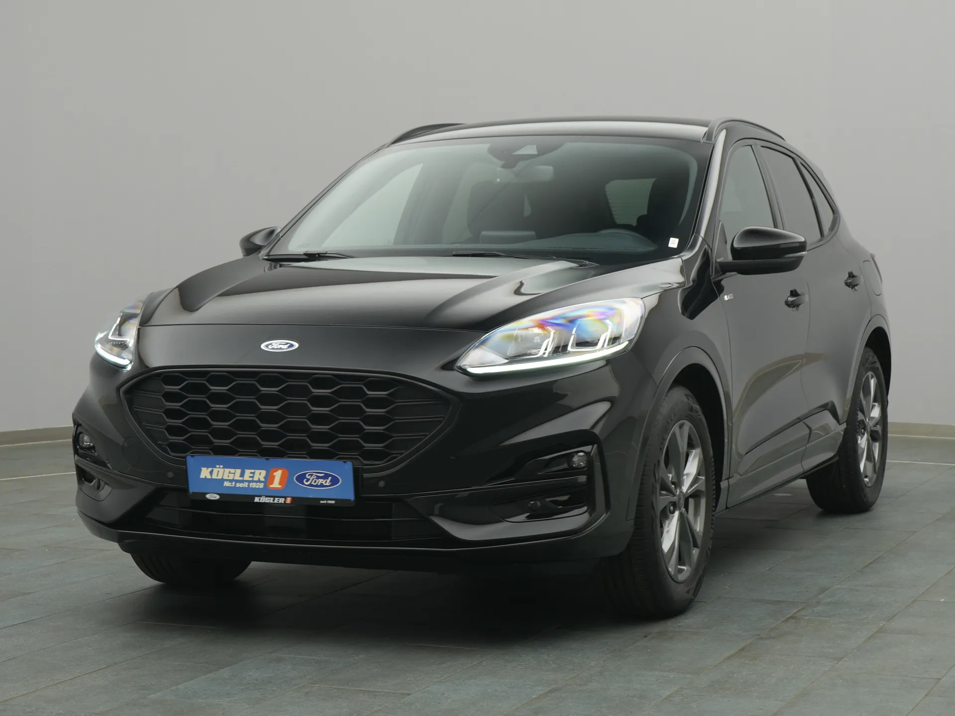 Ford Kuga ST-Line in schwarz