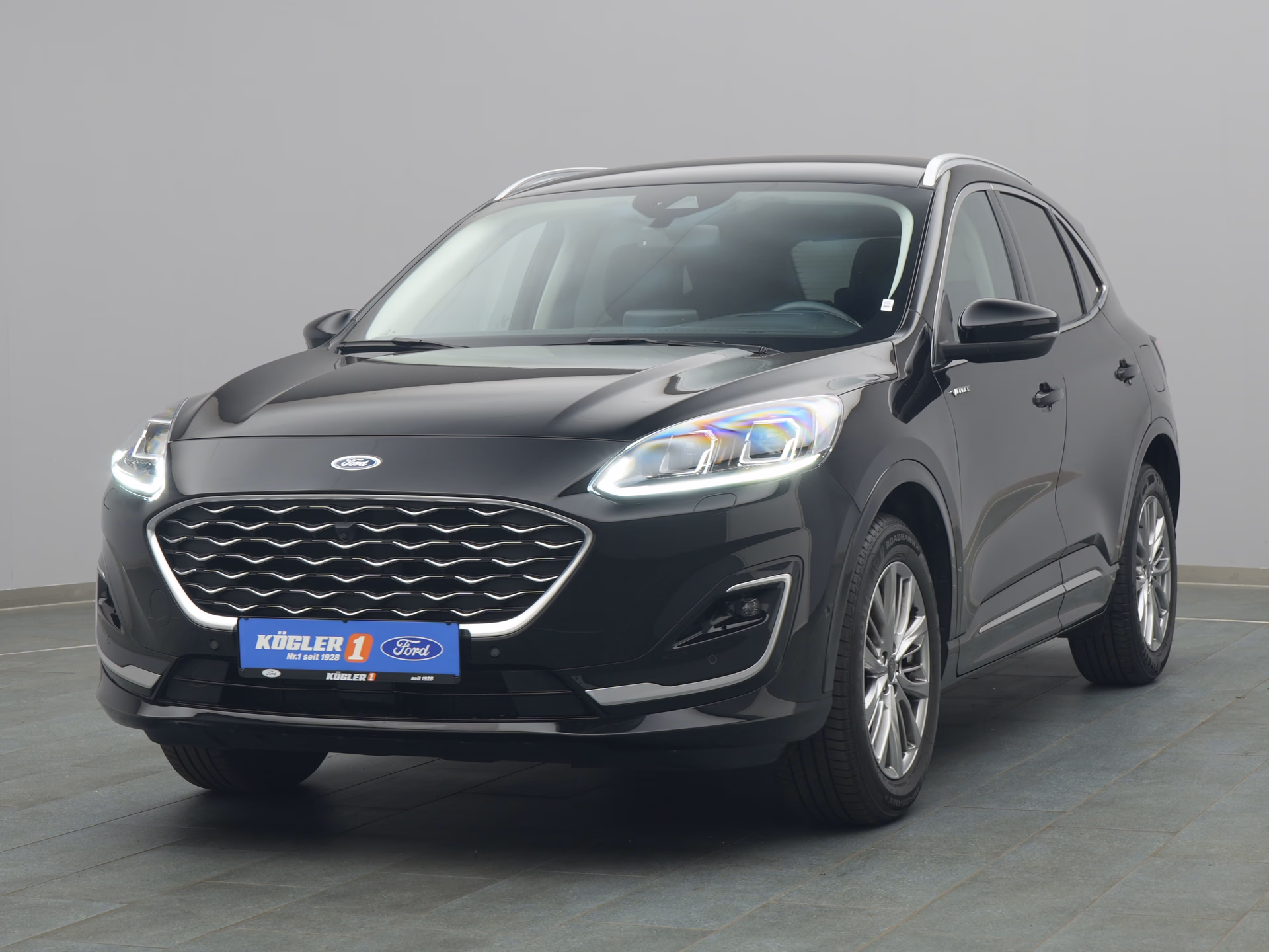 Ford Kuga Vignale in schwarz